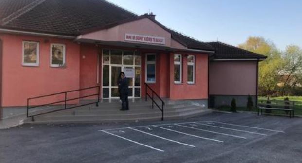 Hapen të gjitha qendrat e votimit në veri të Mitrovicës